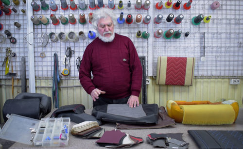 Обучение перетяжки автомобильных салонов